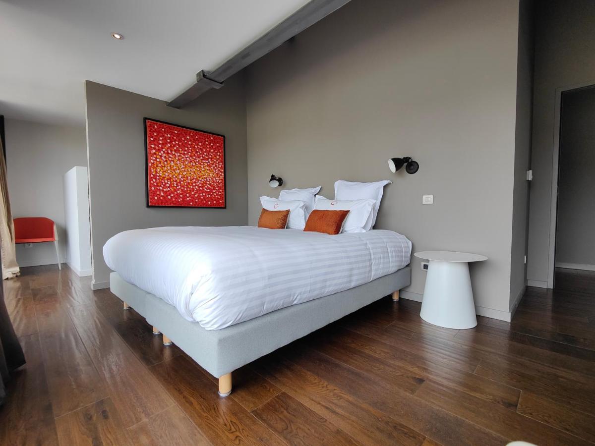 Le Petit Letraz Hotell Duingt Exteriör bild