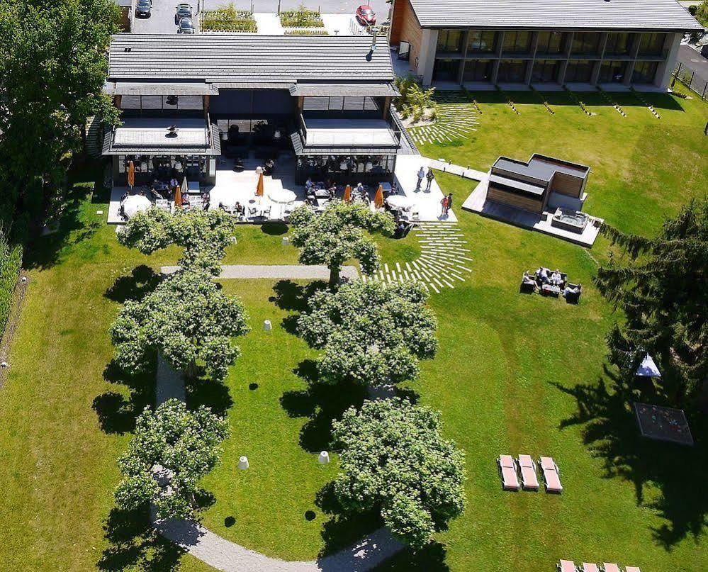 Le Petit Letraz Hotell Duingt Exteriör bild